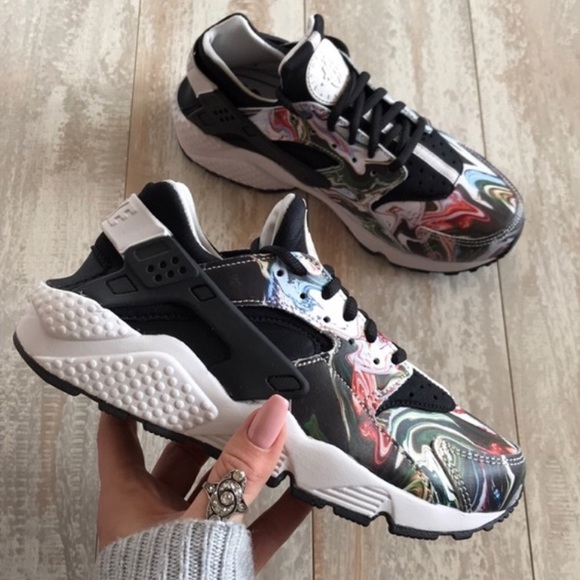 NWT NIKE HUARACHE RUN PREMIUM MARBLE PRINT US 6.5 - Picture 1 of 9